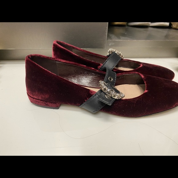 Lovely’s flats by Miu Miu - Picture 3 of 3